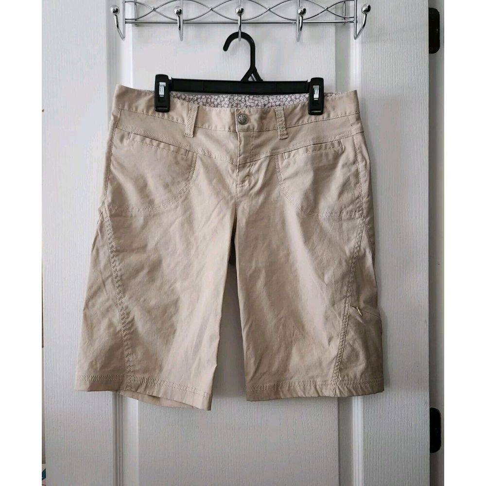 Athleta Womens Hiking Shorts Bermuda Stretch Beige Nylon Pockets Size 10